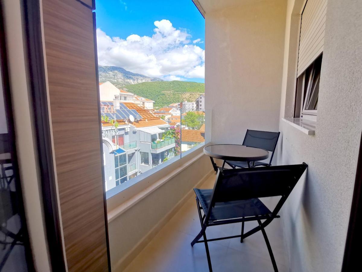 Apartments Lora Zmajeva, 7 Budva Exteriör bild
