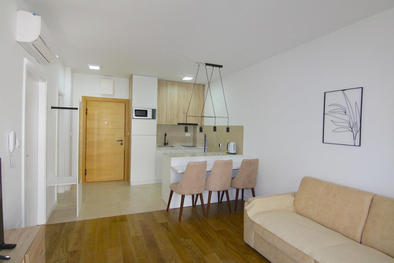 Apartments Lora Zmajeva, 7 Budva Exteriör bild