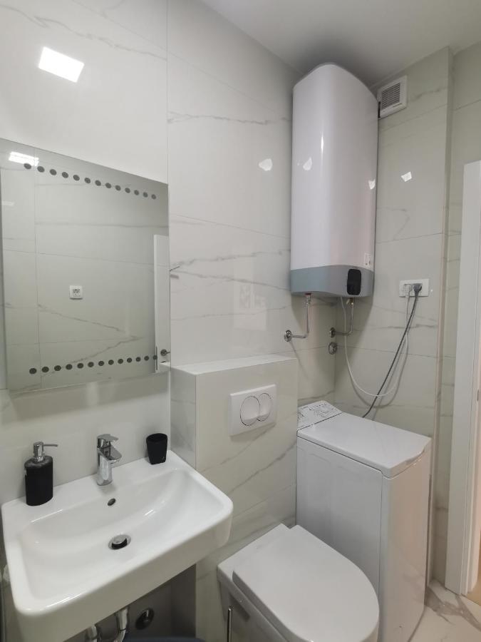 Apartments Lora Zmajeva, 7 Budva Exteriör bild