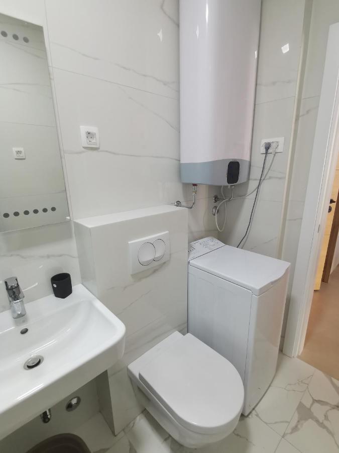 Apartments Lora Zmajeva, 7 Budva Exteriör bild