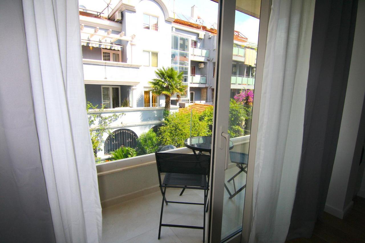 Apartments Lora Zmajeva, 7 Budva Exteriör bild