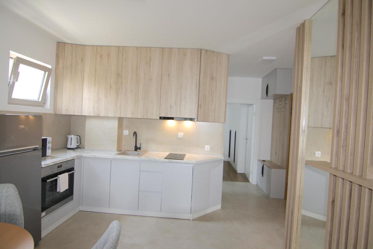 Apartments Lora Zmajeva, 7 Budva Exteriör bild
