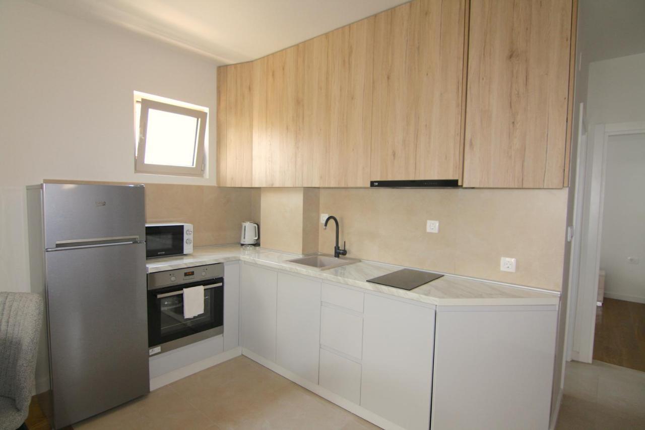 Apartments Lora Zmajeva, 7 Budva Exteriör bild