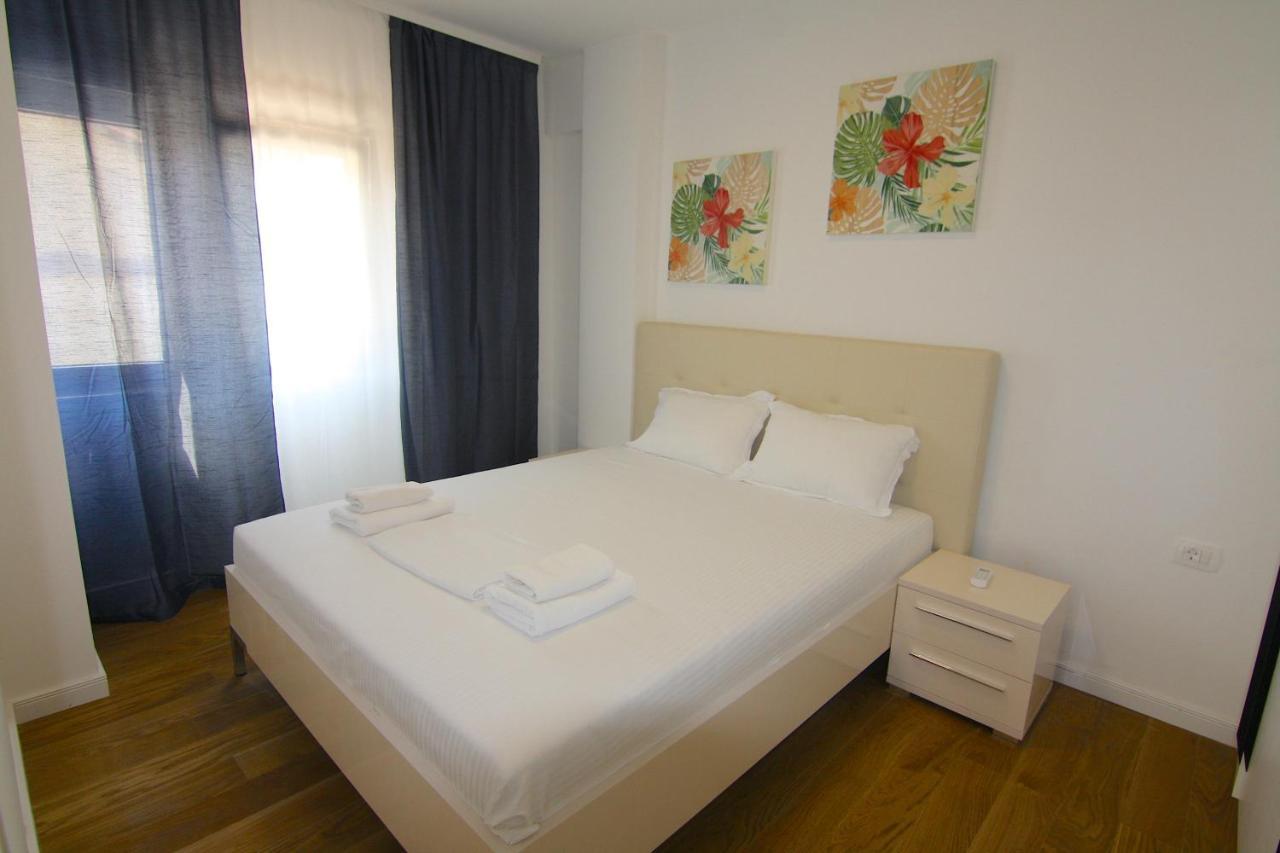 Apartments Lora Zmajeva, 7 Budva Exteriör bild